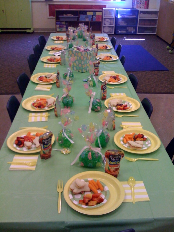 easter-party-table